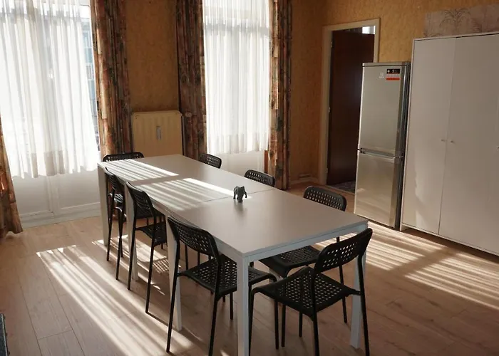 Plantin Apartment